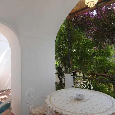 Casa Maria 6&2, Emma Вілла Позітано