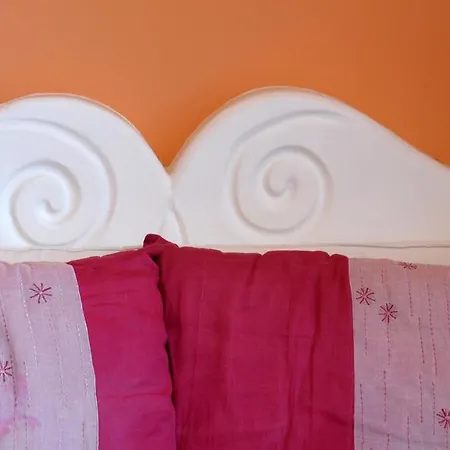 Casa Maria 6&2, Emma Позітано