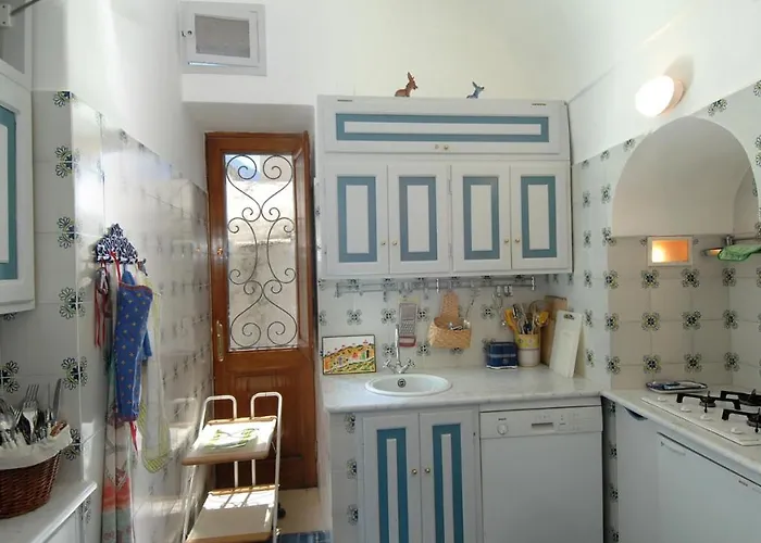 Casa Maria 6&2, Emma *