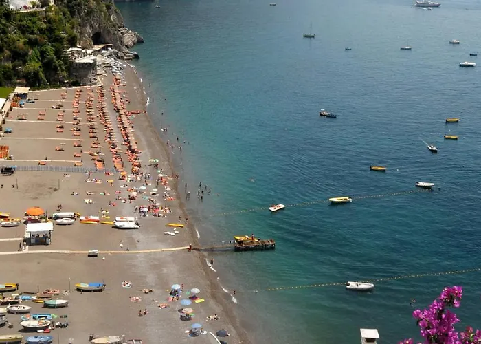 Casa Maria 6&2, Emma