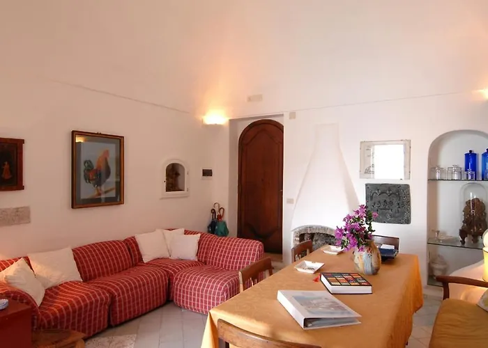 Casa Maria 6&2, Emma