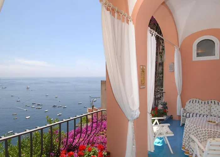 Casa Maria 6&2, Emma *