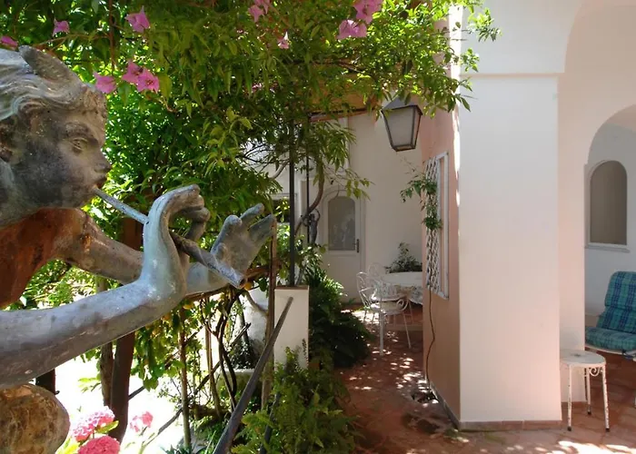 Casa Maria 6&2, Emma