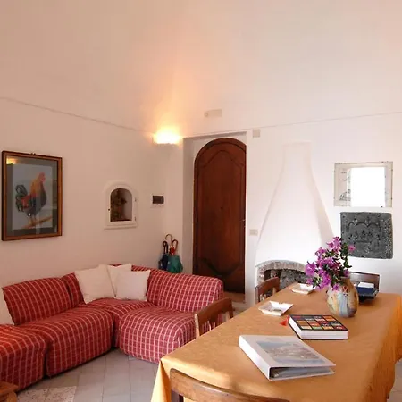 Casa Maria 6&2, Emma